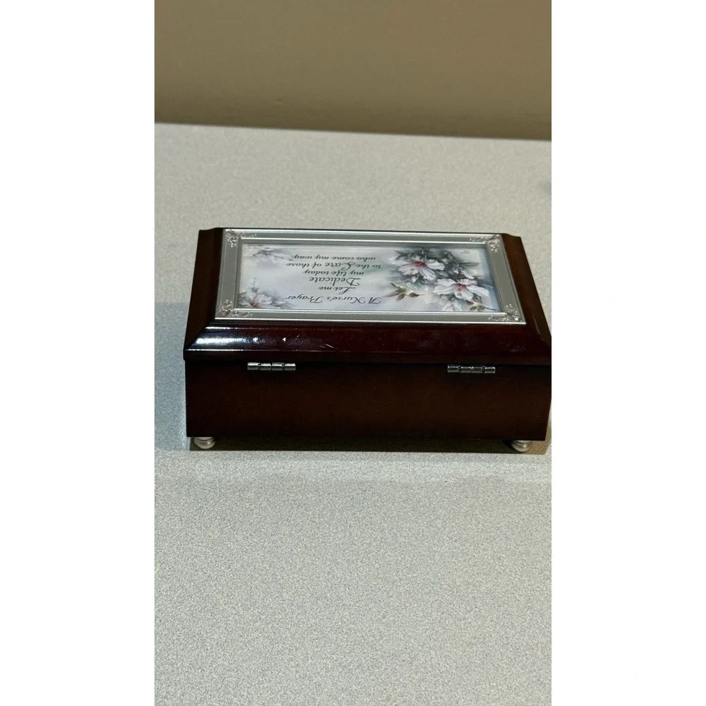 A Nurse's Prayer Wooden Music Jewelry‎ Box Lock Clip Missing Excellent Condition